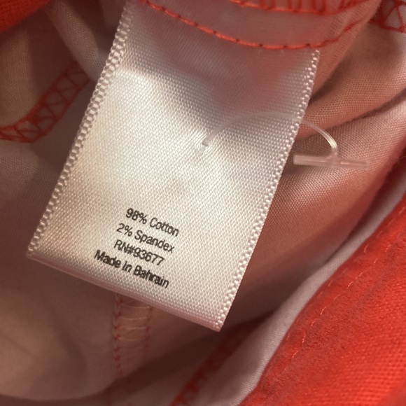 St. John’s Bay Dark Salmon Colored Capris - Picture 5 of 8